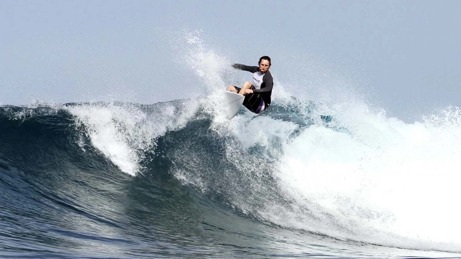 Waves Surf School Cornwall